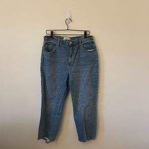 Abercrombie & Fitch The Ankle Straight Ultra High Rise Curve Love Denim Short